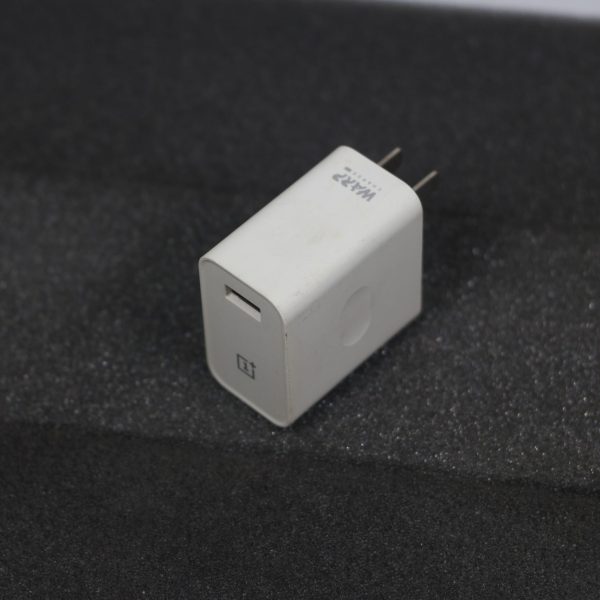 oneplus WARP charger 30 watt original WC0506A1HK