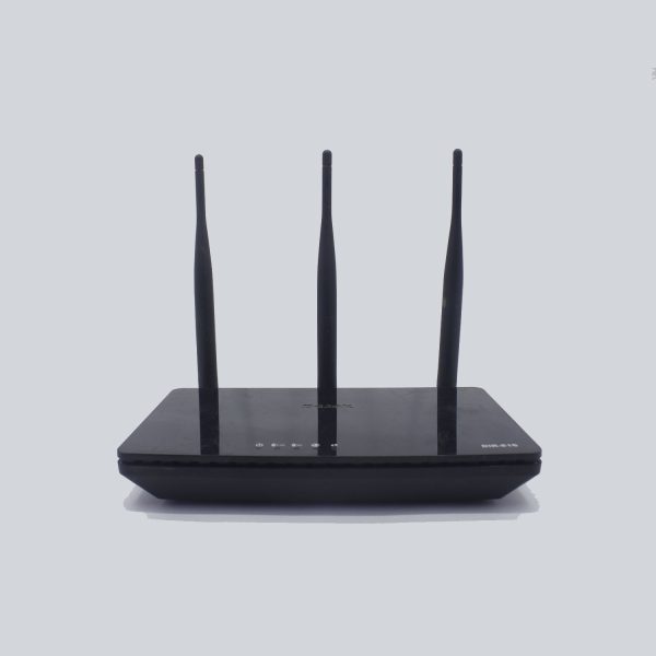 D-Link DIR-816 AC750 Dual Band Router. 3 Antenna 5 Ethernet Fast ports.